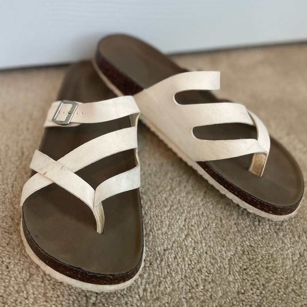 Off Brand flats